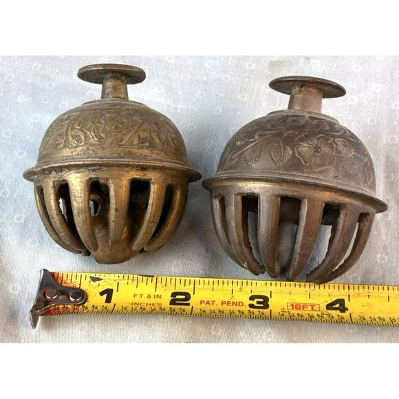 VTG Brass Elephant Claw Bells Set 2 India Engraved Crotal Camel Bells Clappers - Picture 4 of 7